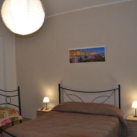 Appartamento Turistico Adige Syrakus Exterior foto